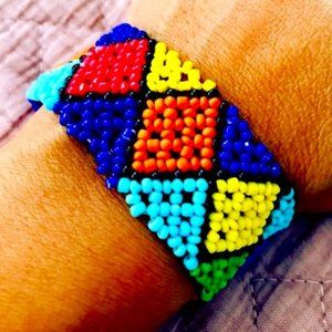 Andean ♥️ COLORFUL l Beaded Triangle Bracelet